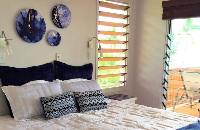 Island Breeze Savusavu Fiji, Waterfront Paradise.