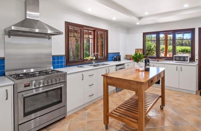Island Brook Estate Vineyard and Chalets Three Bedroom House The Residence