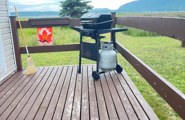 Island-getaways cottage rental and cod fishing.