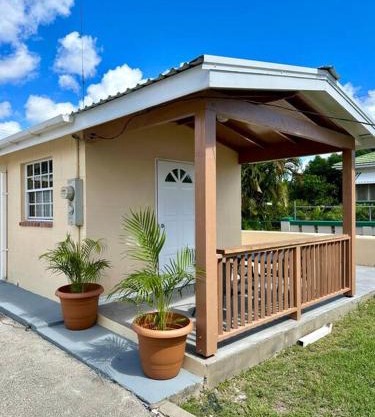 Island Life Apartment