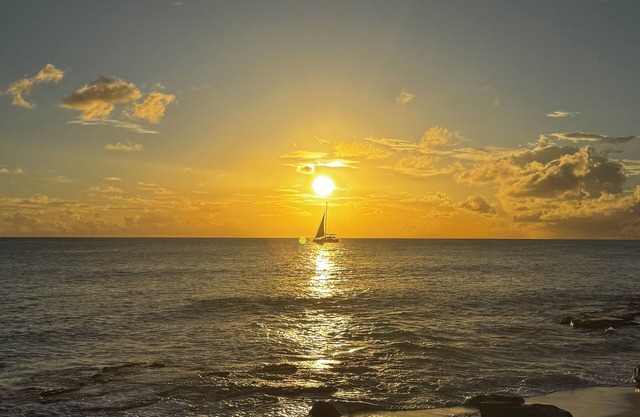 Island Life, Spacious Ocean-side Living - 3 Bedroom condo in Pelican Key
