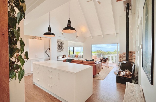 Island living with ocean views and modern comfort. 5min to Onetangi & Palm Beach