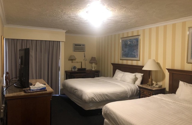Island Travel Inn