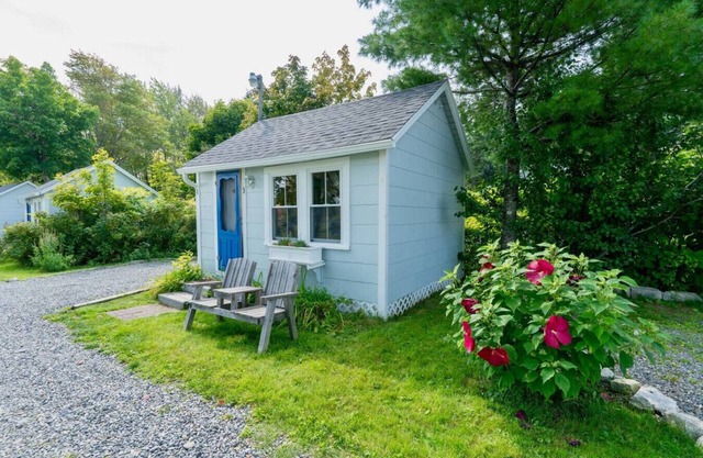 Isleview Cottage 3 - 10 min drive to Acadia!