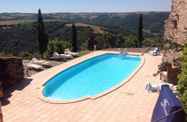 Albi: casa de carácter con piscina para 12 personas