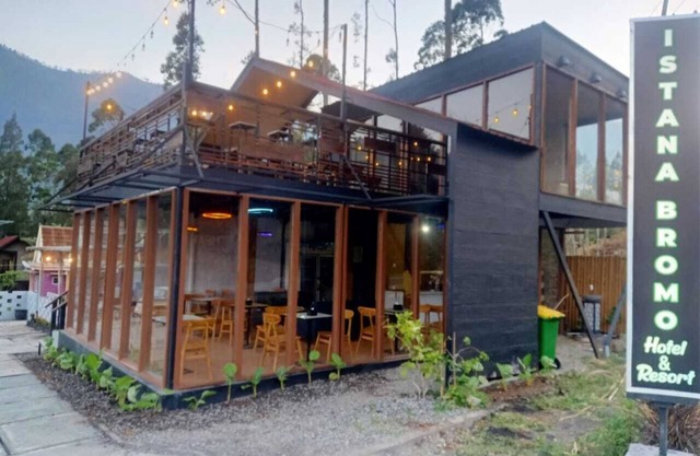 Istana Bromo Resort and Resto