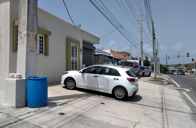 Es una casa privada tiene todas las comodidades que Gentleman n Ladies necesita,