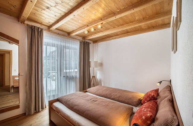 Vacation Home "Mountain Lodge Antholz" with Mountain View, Private Garden und Wi-Fi