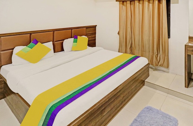 Itsy By Treebo - Radhe Residency