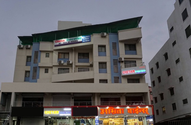 Itsy Hotels Chetan Executive Hadapsar Phursungi