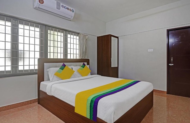 Itsy Hotels Rithika Inn Blossoms