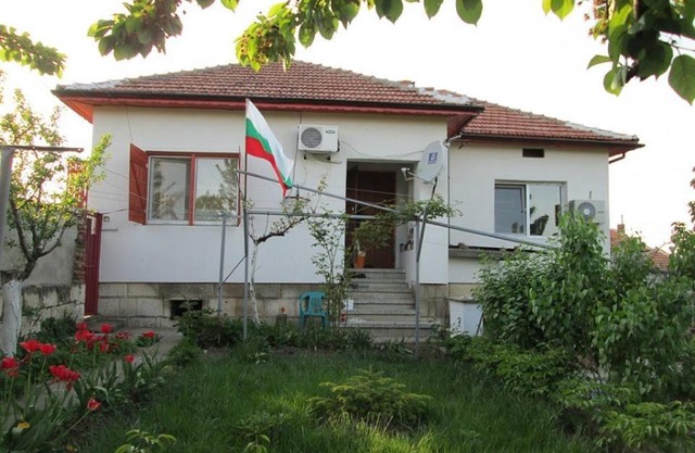 Ivanovo , rooms for rent for 24 hours, separate kitchen, sauna, hydromassage bath, indoor parking, tavern no pets