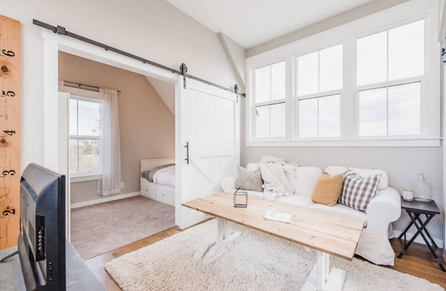 Ivory and Oak a Greenbluff Home