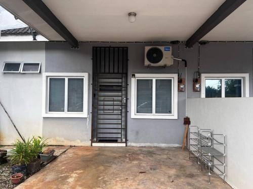 Izani Homestay