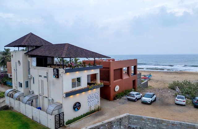 Izi Beach Stay