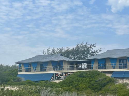 Izmaan Lodge Pomene