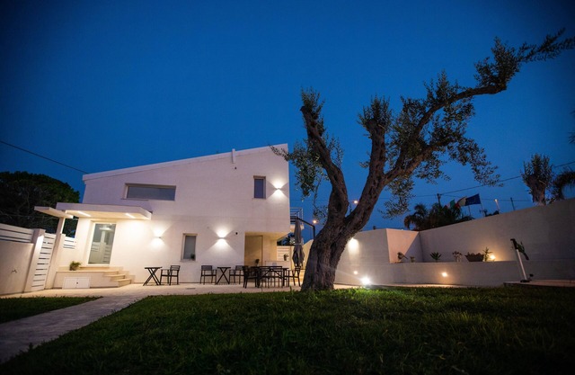 IzzHome Bella Vita Superior Room
