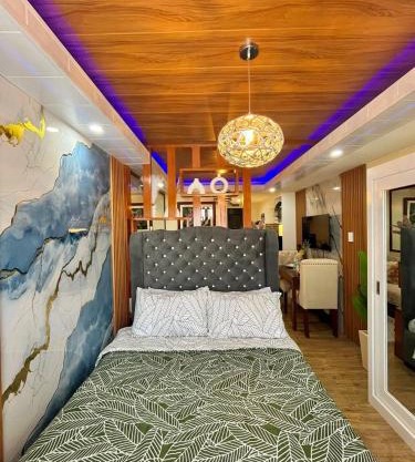J&J Havenstay Ananda Square