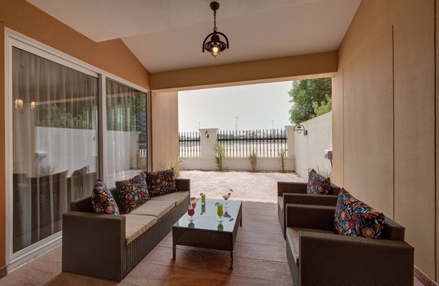 J5 Villas Holiday Homes - Barsha Gardens