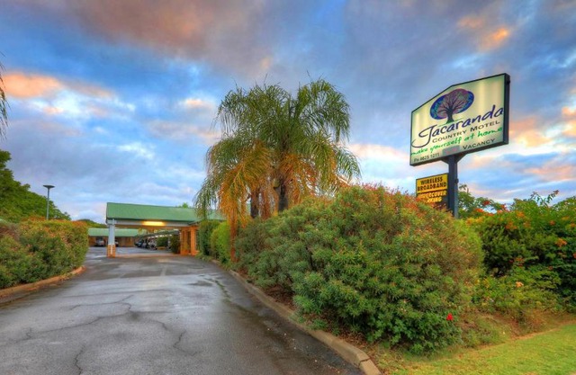 Jacaranda Country Motel