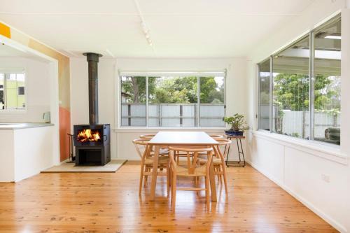 Jack's Culburra - Absolute Waterfront with Fireplace