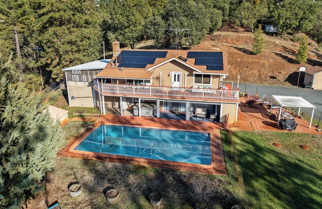 Jackson Escape w/ Hot Tub & Mtn Views!
