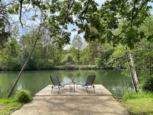 Jacuzzi au bord de la rivière