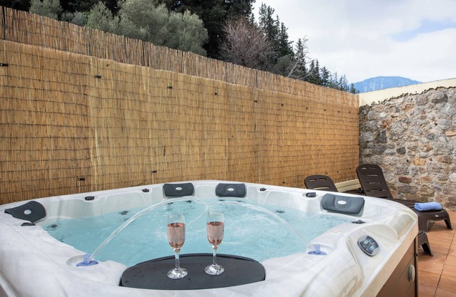 Jacuzzi Villa Nena