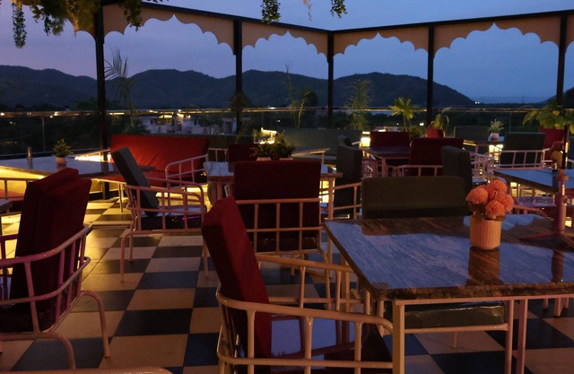 Jaipur Qila-Boutique Hotel and Roof Cafe