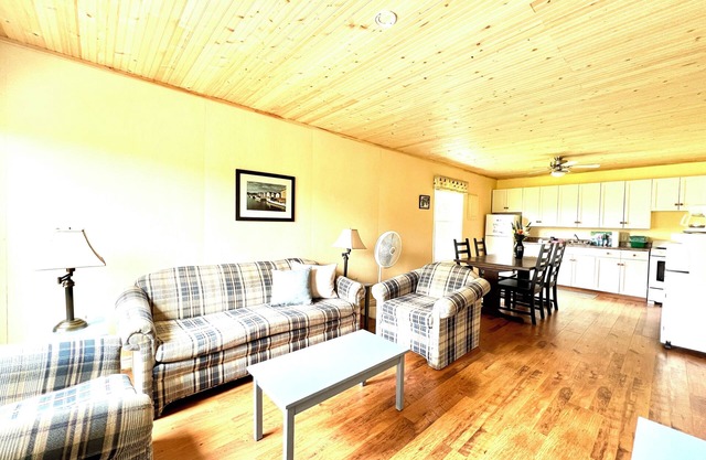 Jake & Jo's Cottages