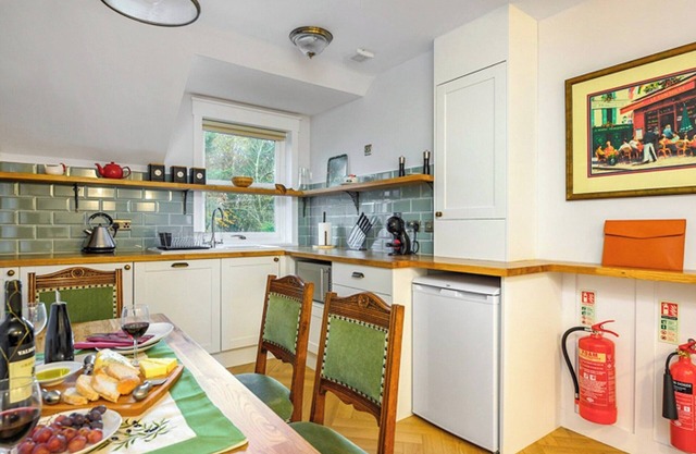 James Wilson Suite - UK49367
