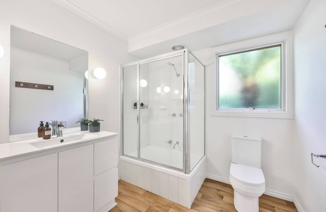 Jamieson Cottages - All Four Cottages - Sleeps 16