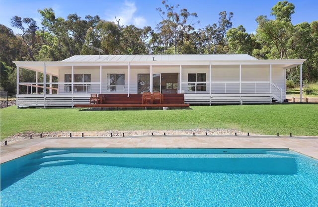 Jamieson Lake Retreat - Waterfront