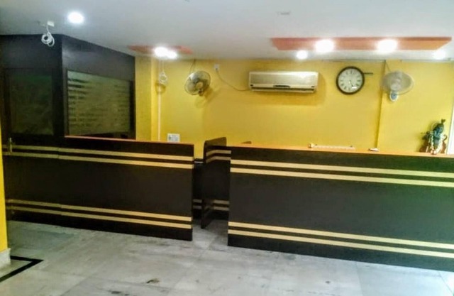 Janata Hotel & Restaurant