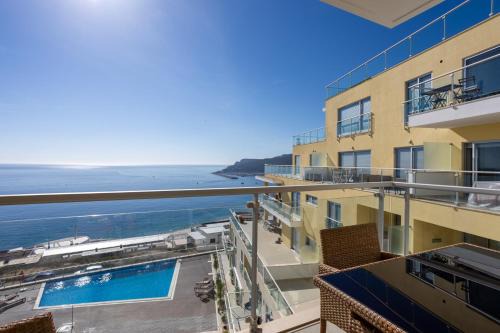 Janelas de Zimbra - Lovely Apartment with Pool and Sea View