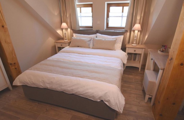 Janez Rooms
