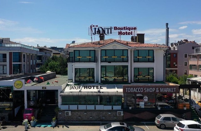 Janti Boutique Hotel