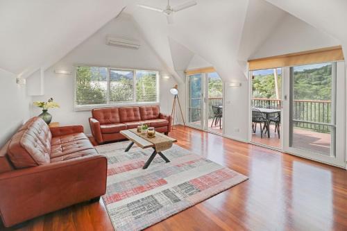 Jarrah House - Sleeps 10 - Merrijig