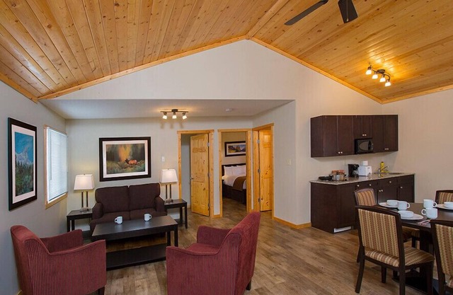 Jasper East Cabins