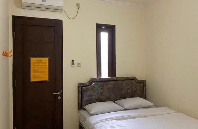Jatiwinangun Homestay near GOR Satria Purwoketo Mitra RedDoorz