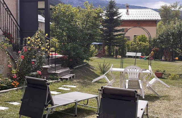 JAUSIERS 04 - Apartamento 1 tipo T en una casa residencial tranquila