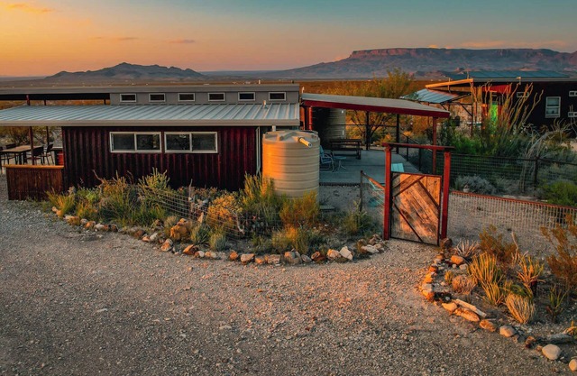 Javelina Hideout - Ecológico, fuera de la red Desert Dream Home
