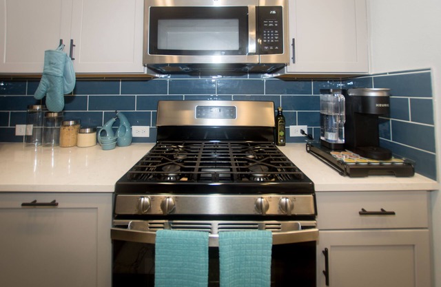 Jax Southside Townhome Retreat