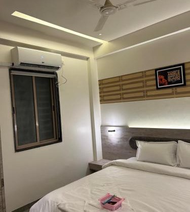 Jayam Royal Hotel