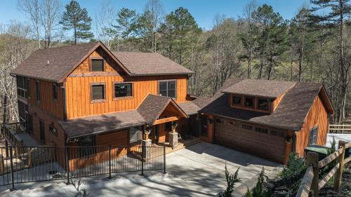 Jazzy's Cozy Creekside