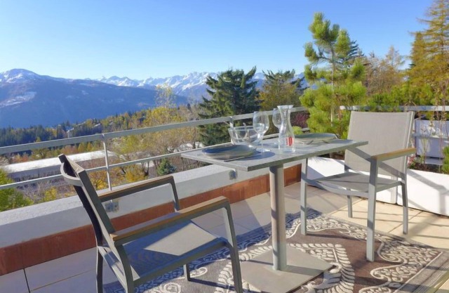 Jeanne D'Arc Apt. C-28 by Interhome