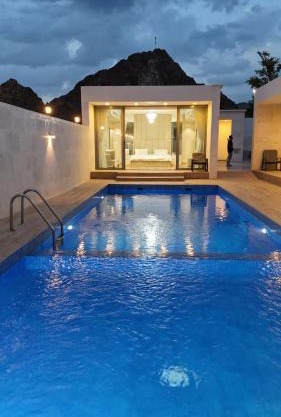 Jeema lodge