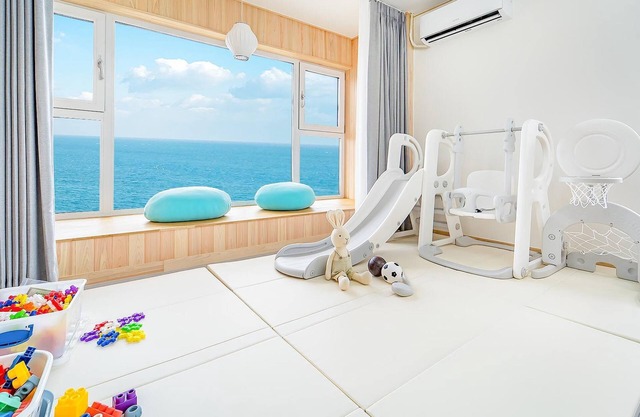 Jeju Kidsgajok Badatgahauseu