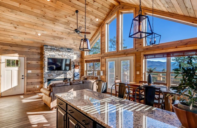 Jerne Ridge 7 Bedroom Cabin by RedAwning