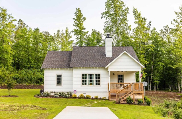 Jessamine Cottage | 3 Bed, 2 Bath in Kowaliga Bay